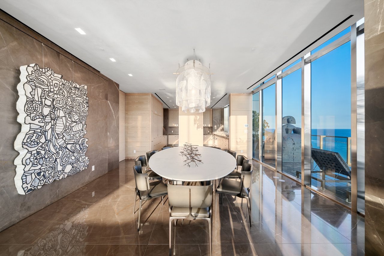 Apogee Penthouse