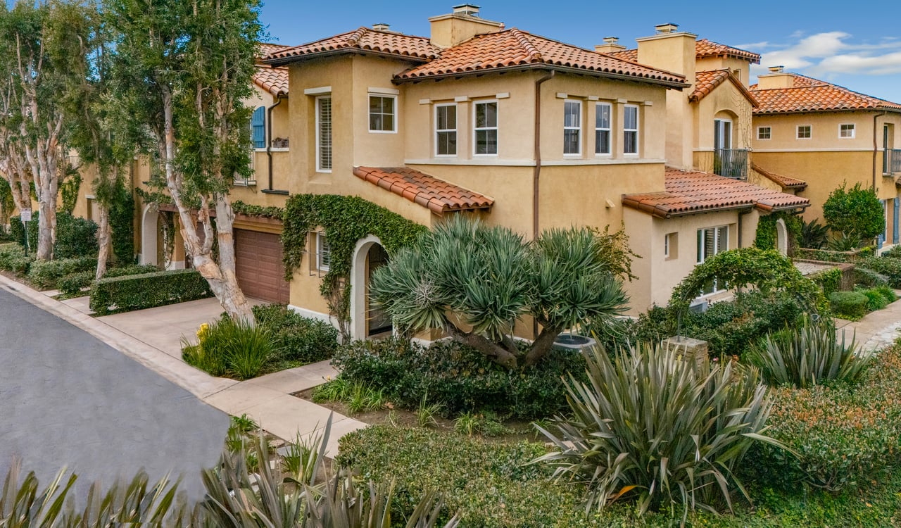 3 Savona Court