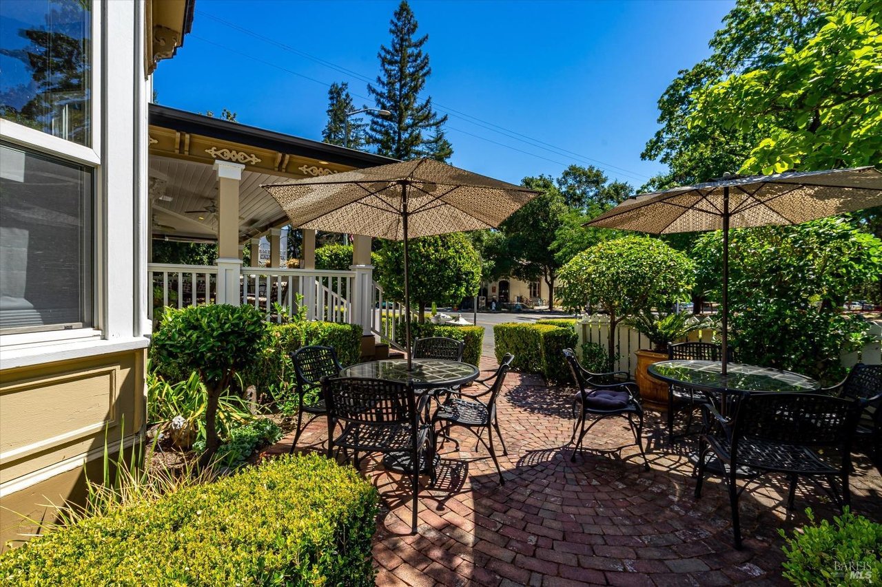 1139 Lincoln Ave, Calistoga
