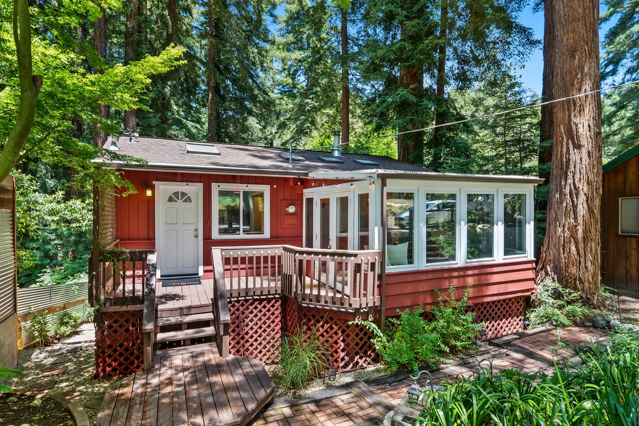 620 Knoll Way, Felton