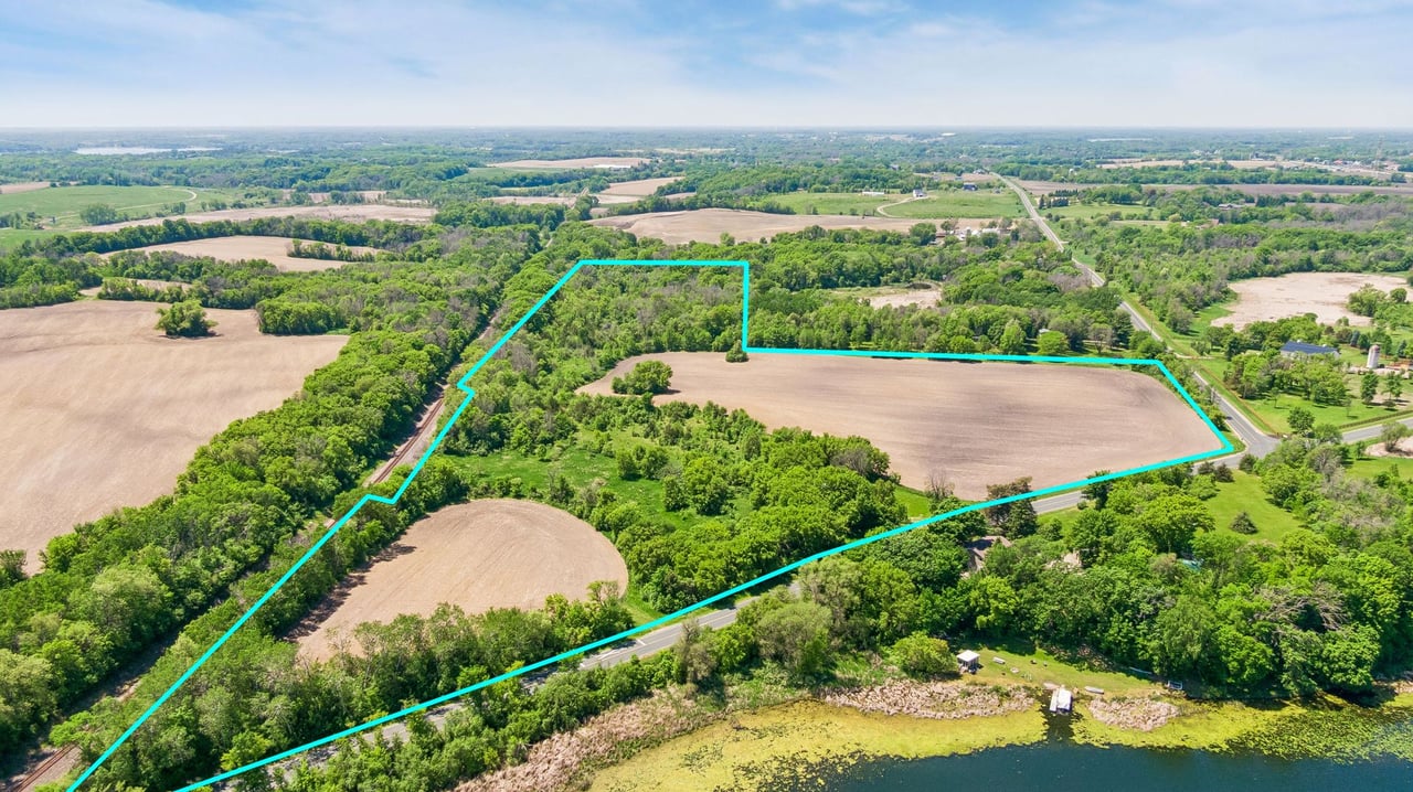 3305 Pioneer Trail, Medina