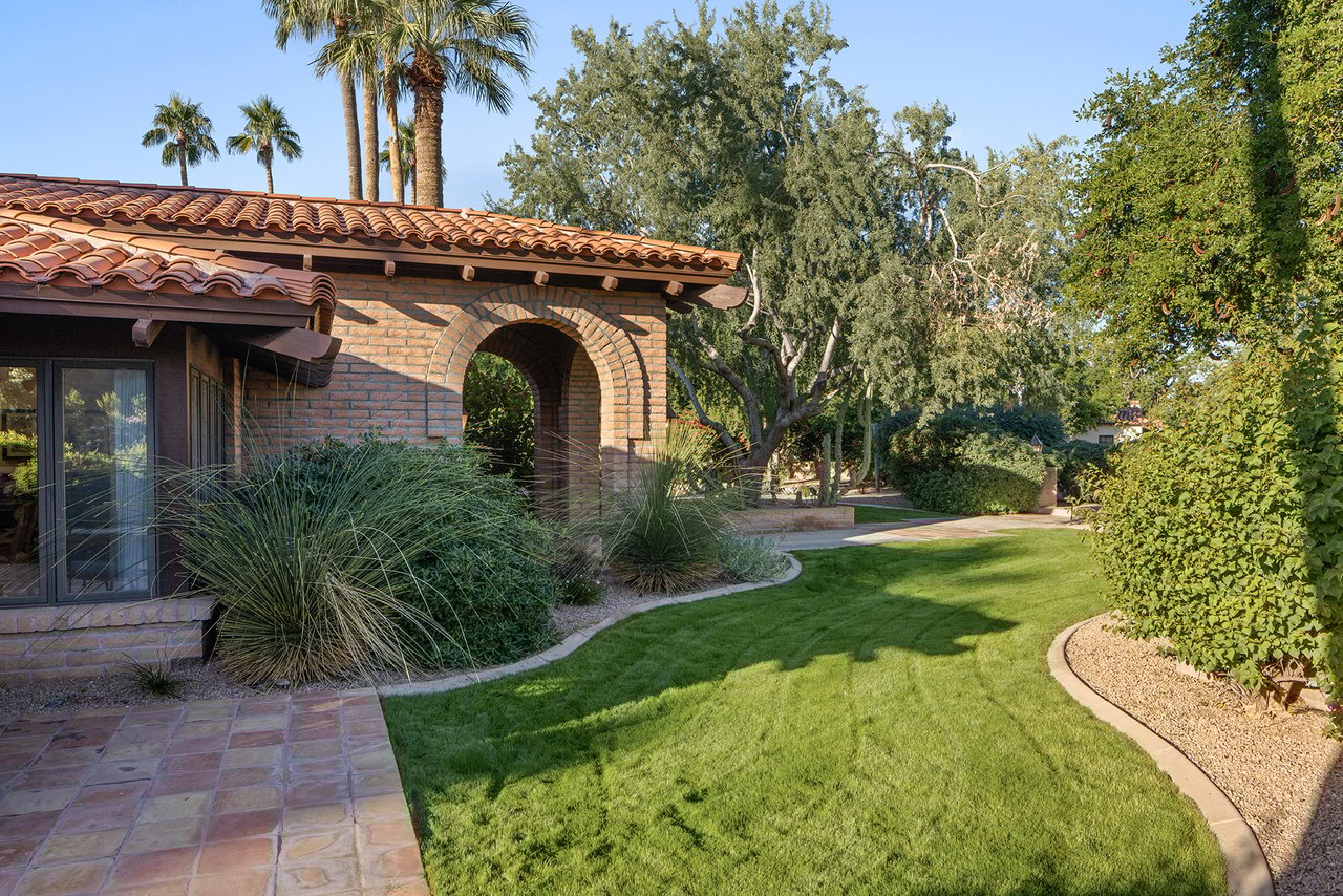 5401 E MARIPOSA Street