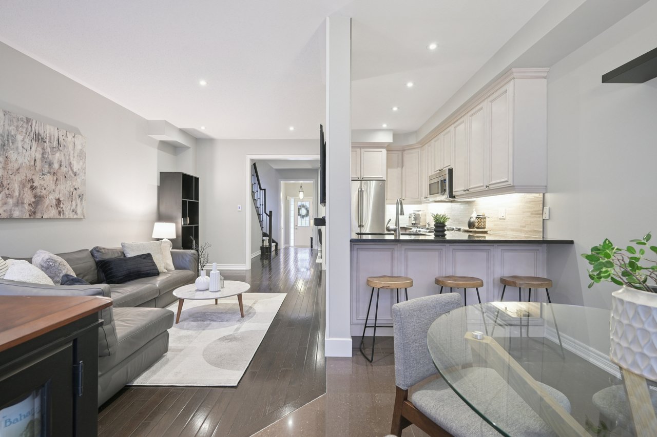 Gorgeous End Unit Townhome