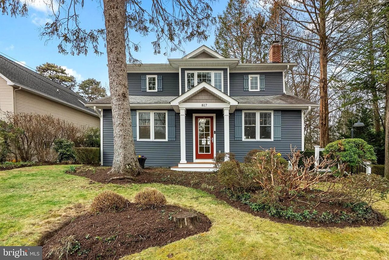 817 Dividing Rd