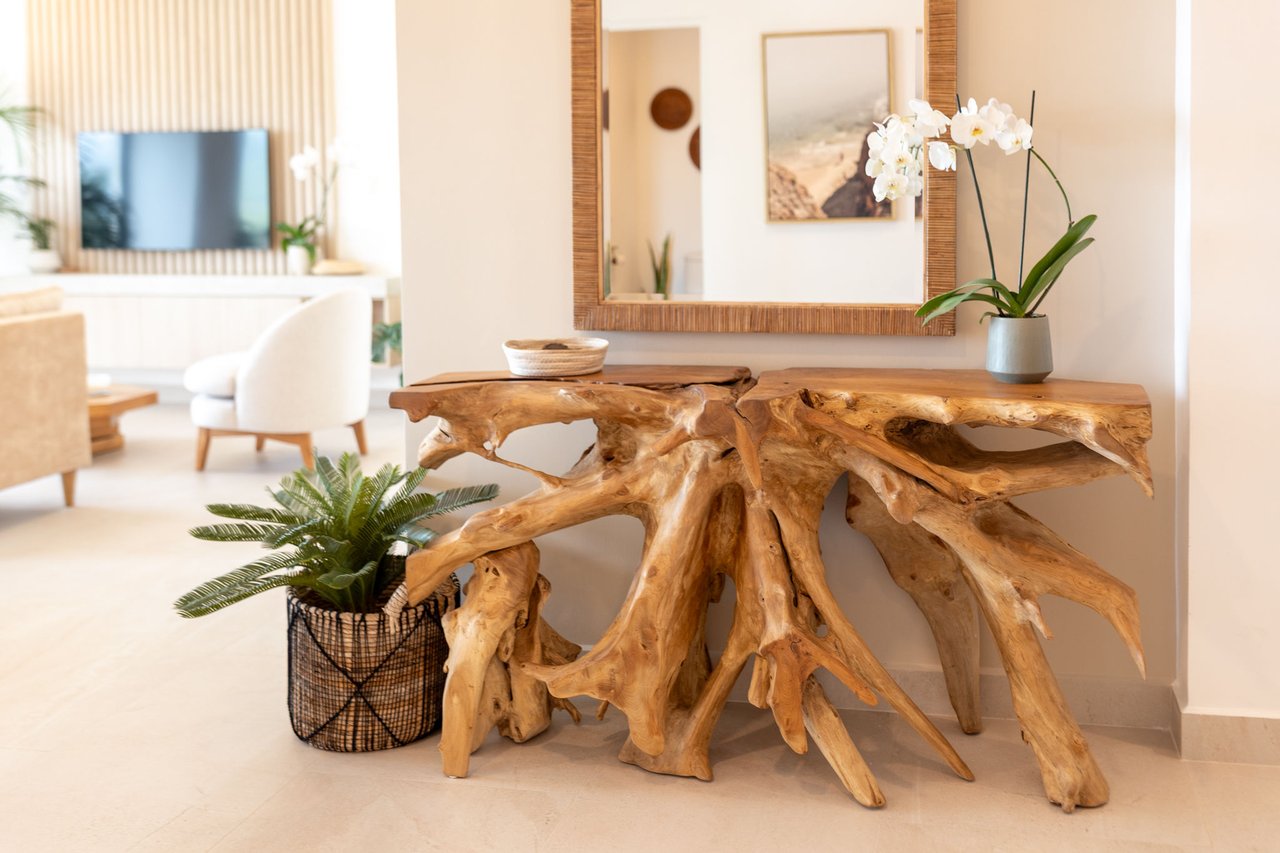Ocean & Mountain View Modern Beach Condominium 