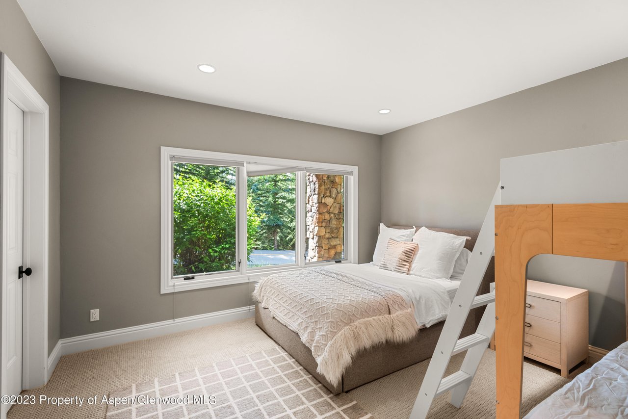 1044 Horse Ranch Drive