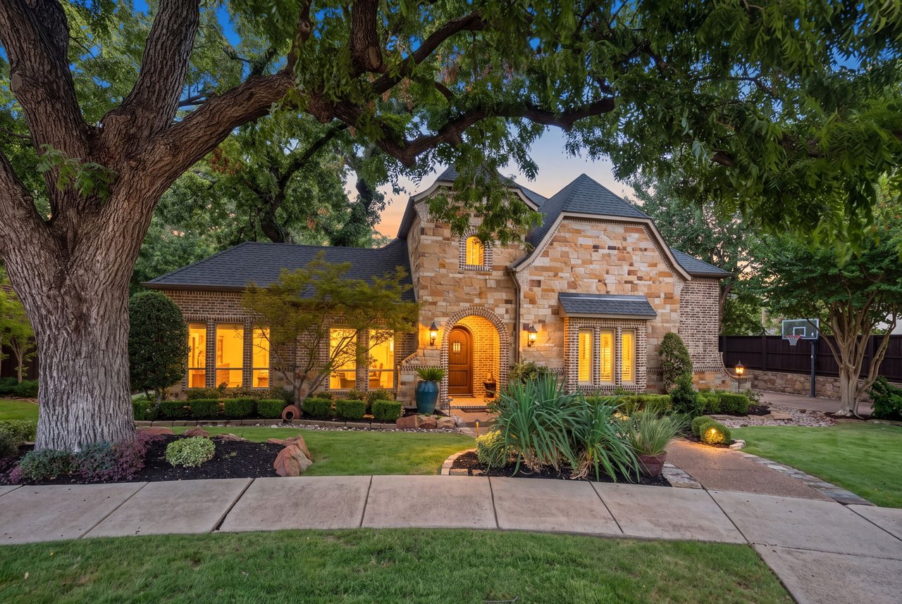 1700 Surrey Lane
