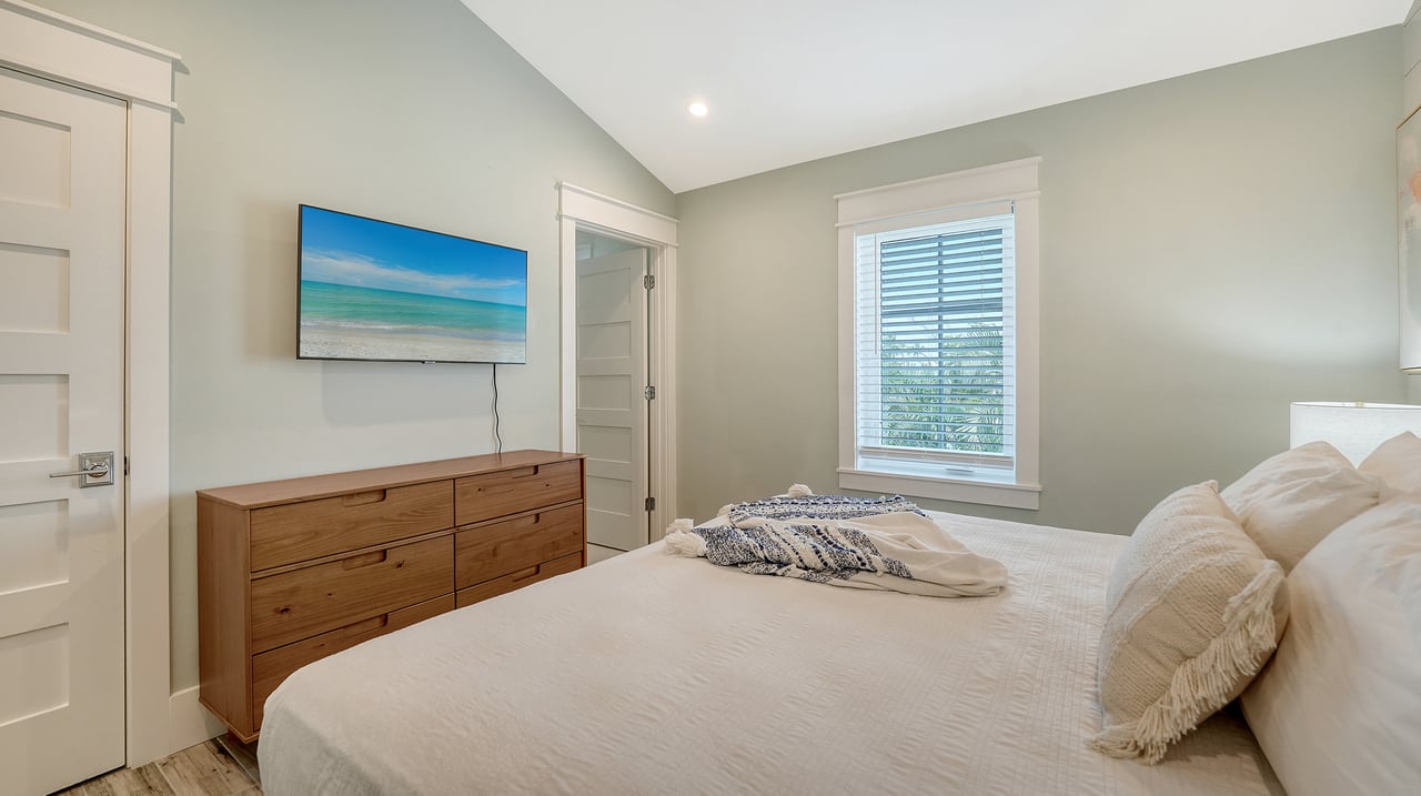 2175 Avenue A, Bradenton Beach, Florida