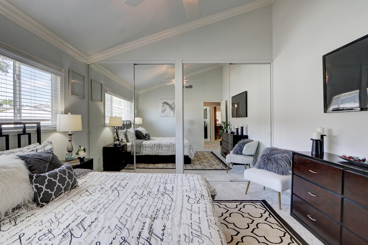 1298 Ramona Dr