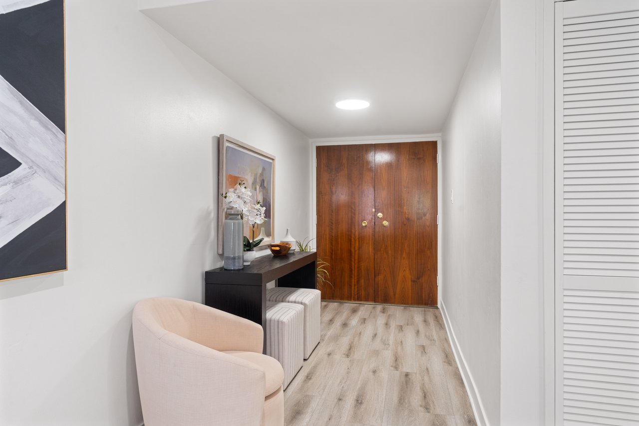 400 S Los Robles Avenue #209