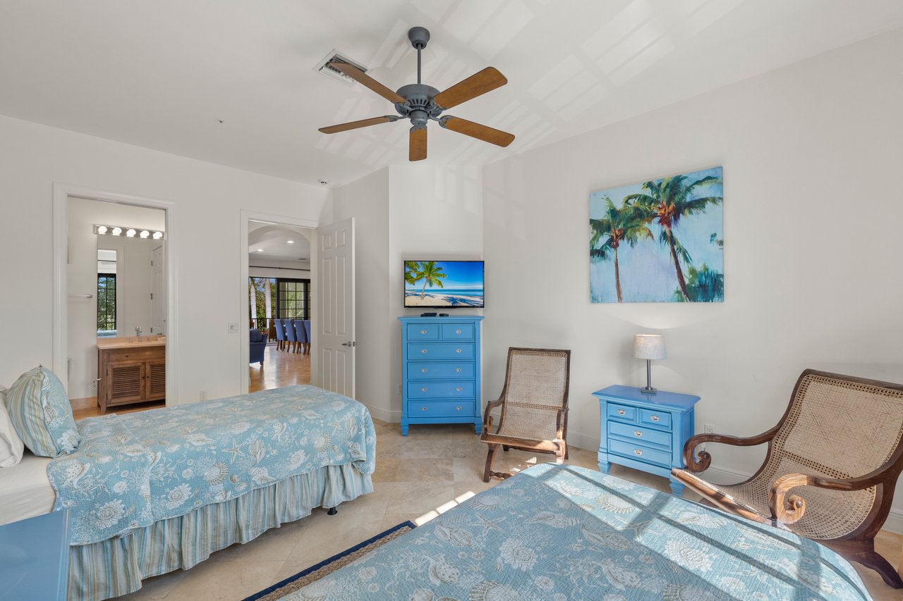 16205 Captiva DR