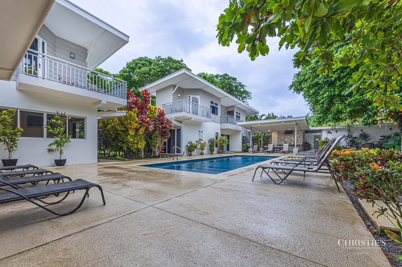 Uvita Paradise Hotel – Walk-to-Beach Boutique Hospitality Opportunity