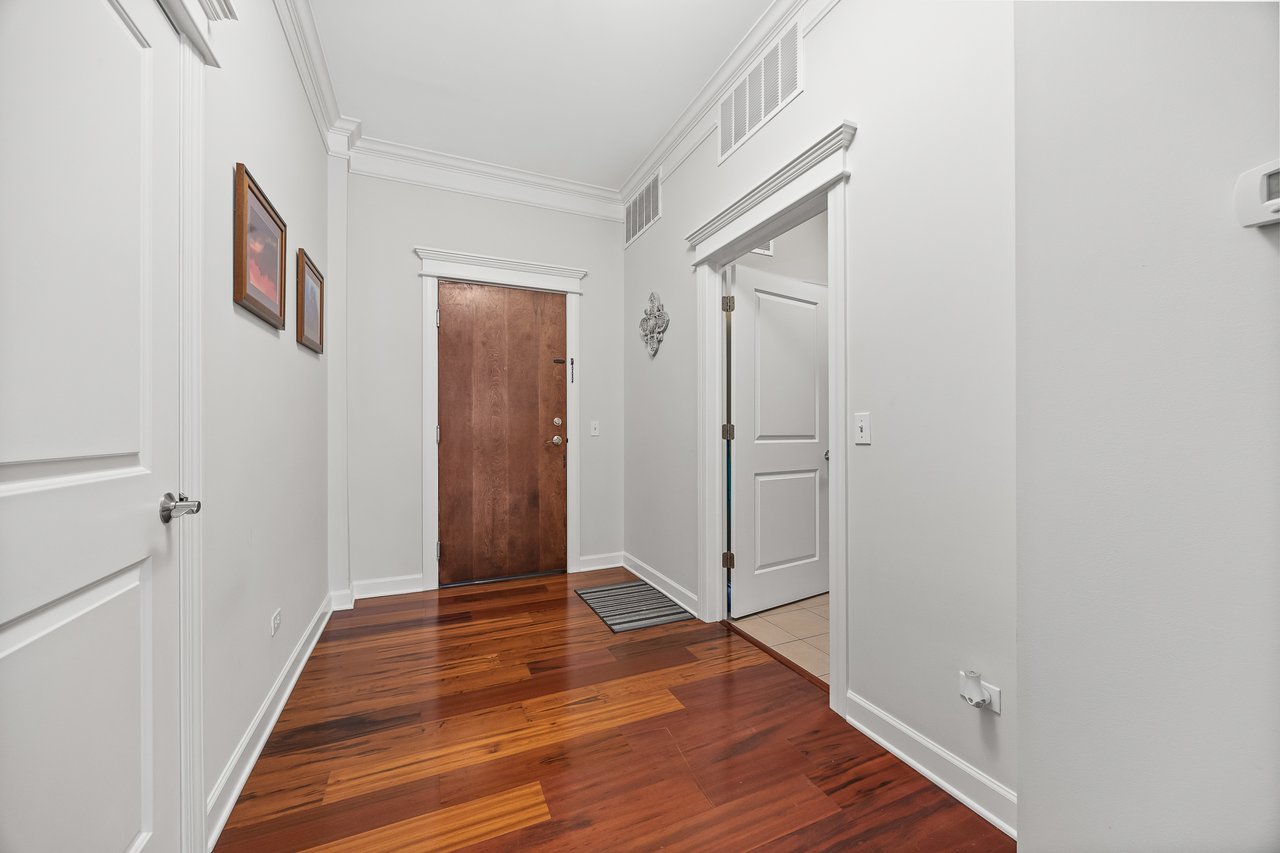 4929 Forest Ave, Unit 2E, Downers Grove