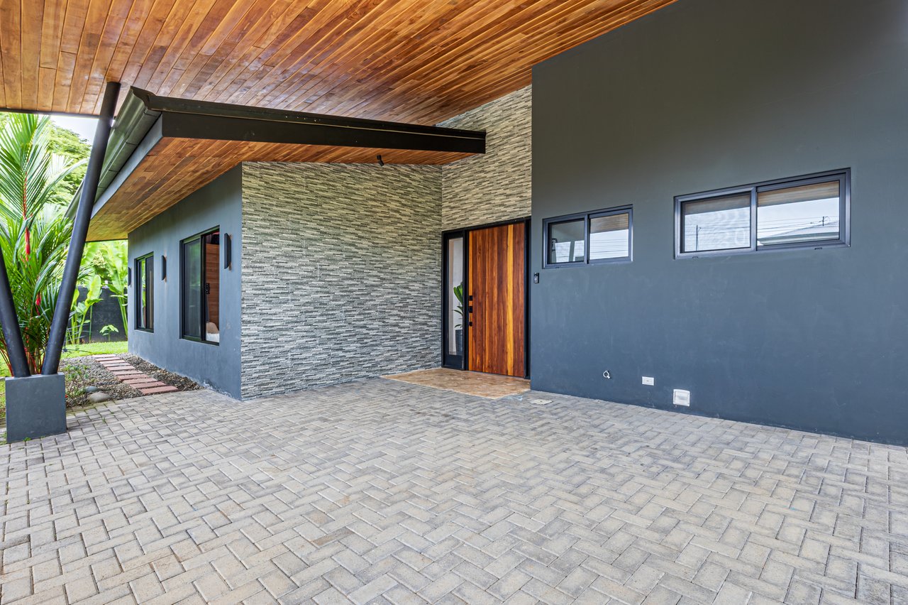 Best Location In Uvita, 3 bedroom - 2.5 bathroom Villa