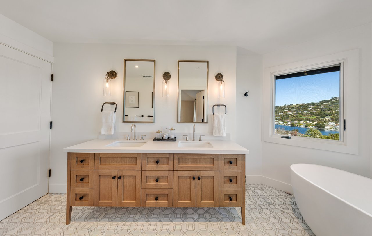 Stylish and Renovated Belvedere Beauty