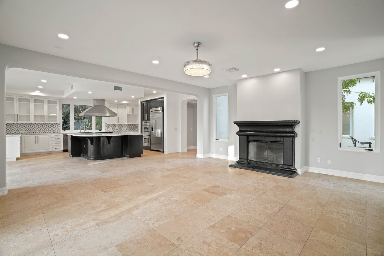 5309 Louise Ave, Encino