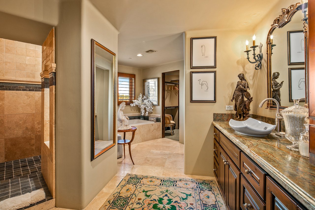 7311 E ARROYO HONDO Road