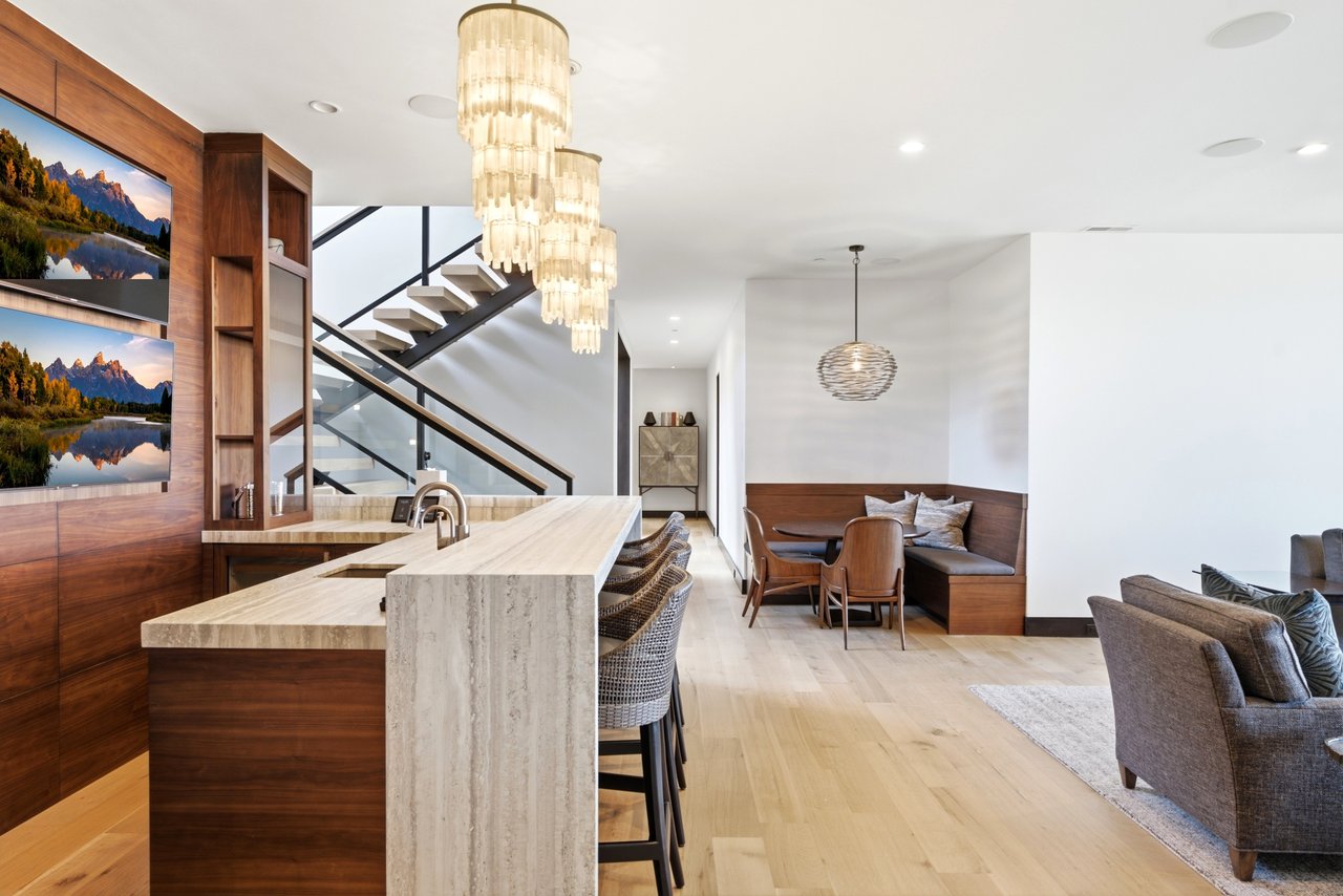 Top-of-Promontory Architectural Estate — Furnished & Turnkey - Front-Row Mountain Views