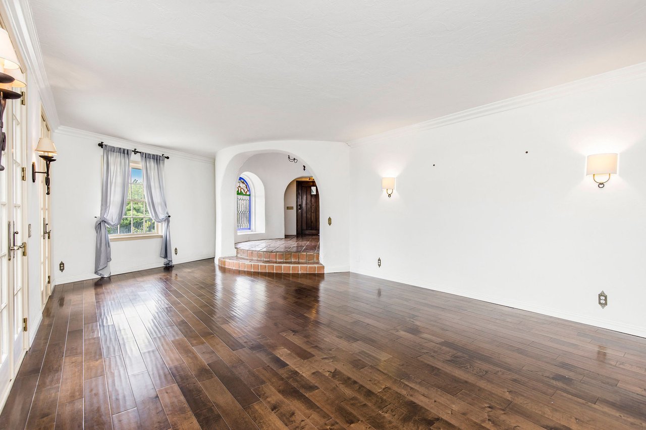 24820 Jacob Hamblin Rd