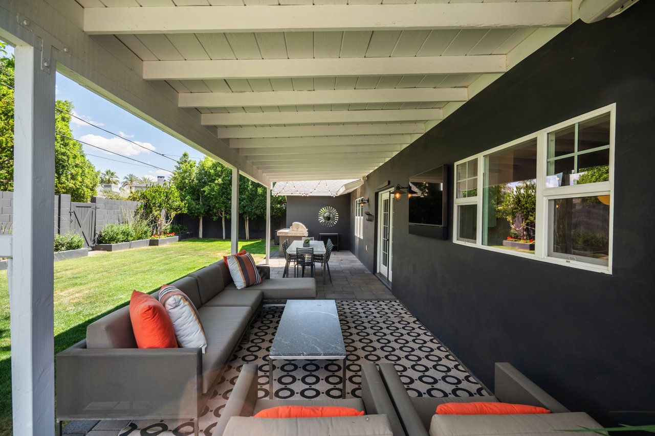 4618 E CALLE VENTURA