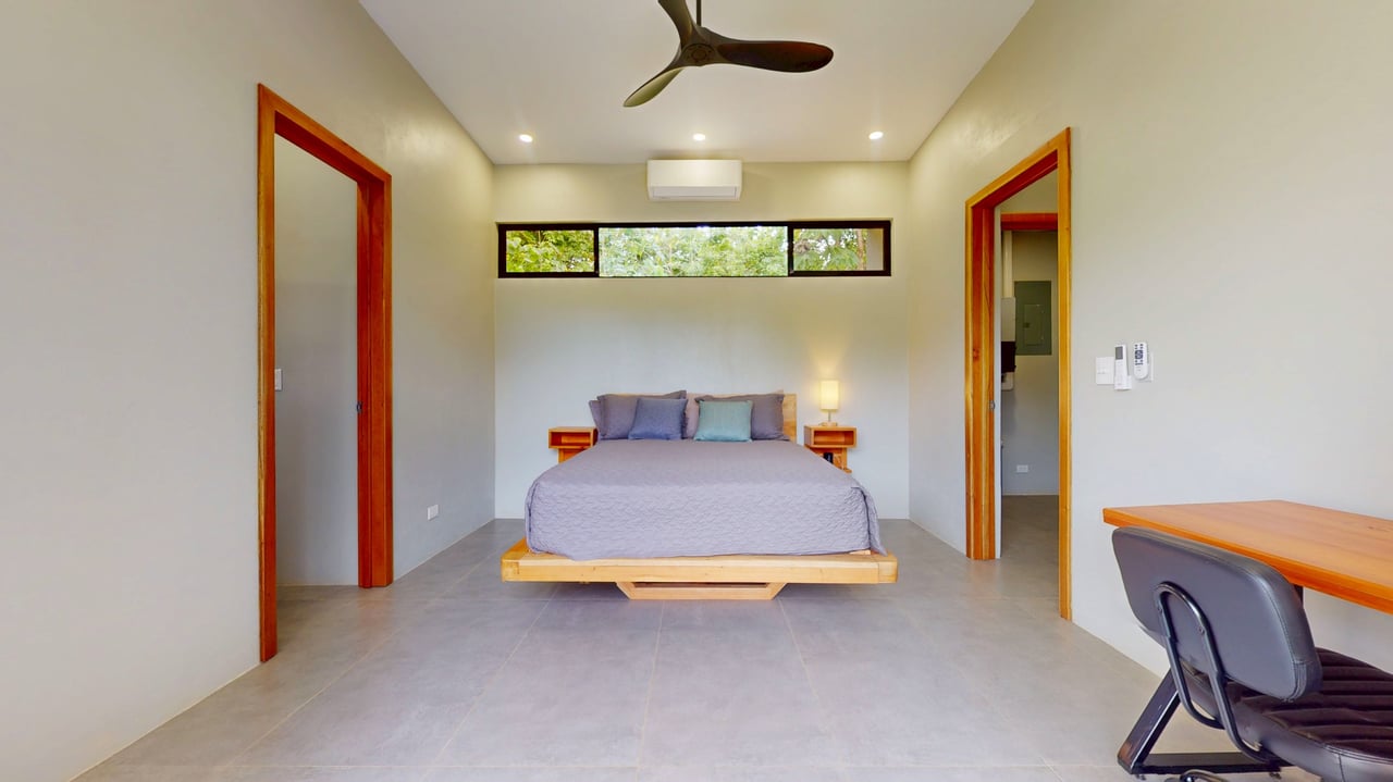 Private Modern Home in Ojochal, Costa Rica with Heated Saltwater Pool & Solar Backup