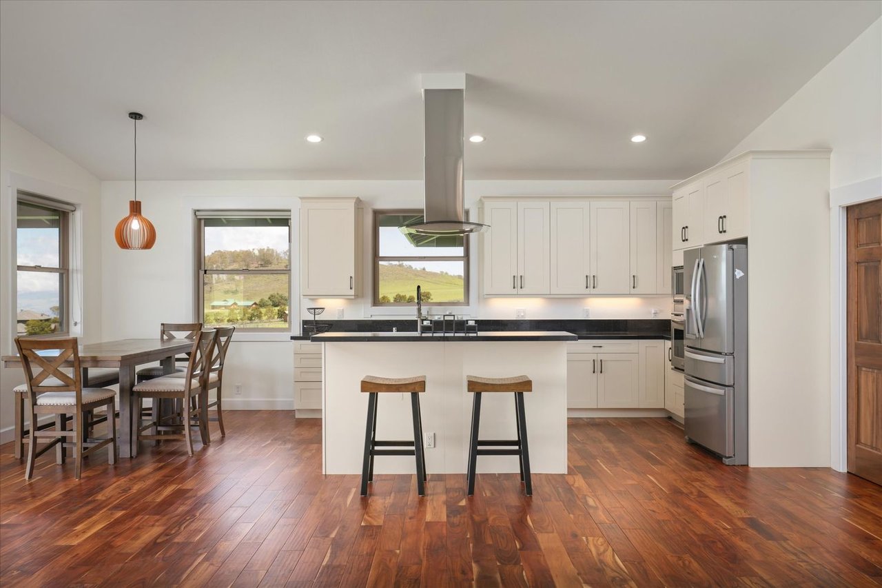 67-1027 Wainoenoe Rd