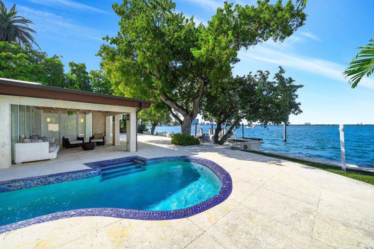 444 W Rivo Alto Drive