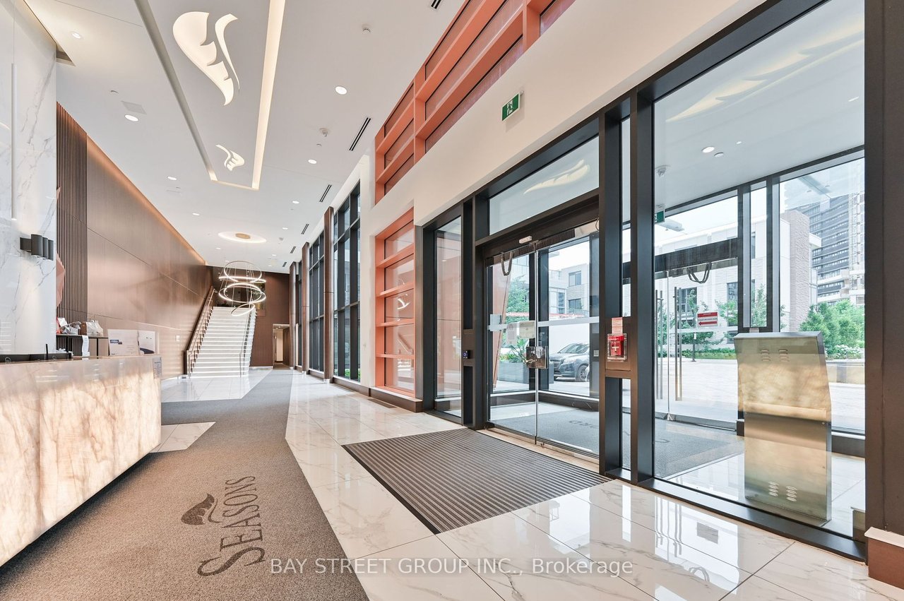 NORTH YORK'S MOST LUXURIOUS PENTHOUSE