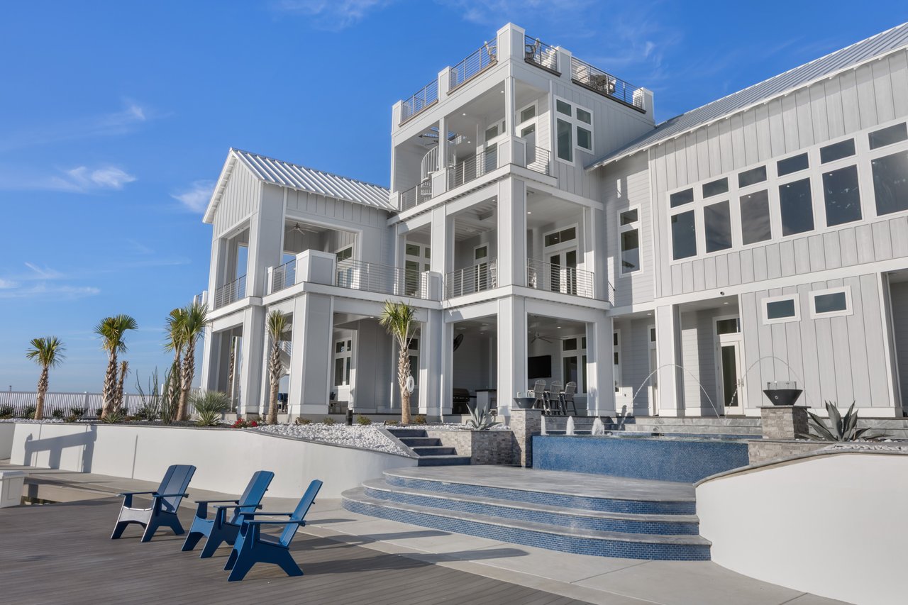 White Label - 305 Estes Drive