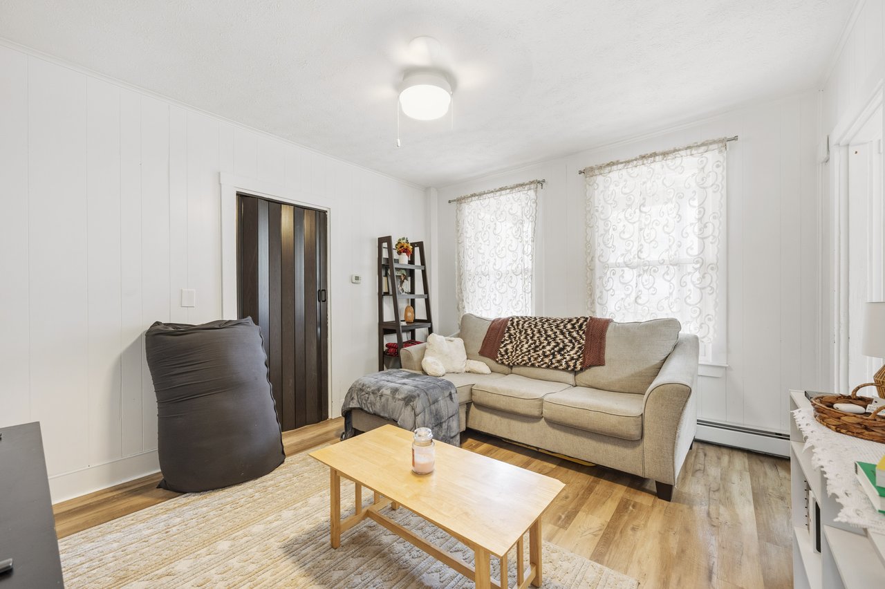 7 Emmons Place