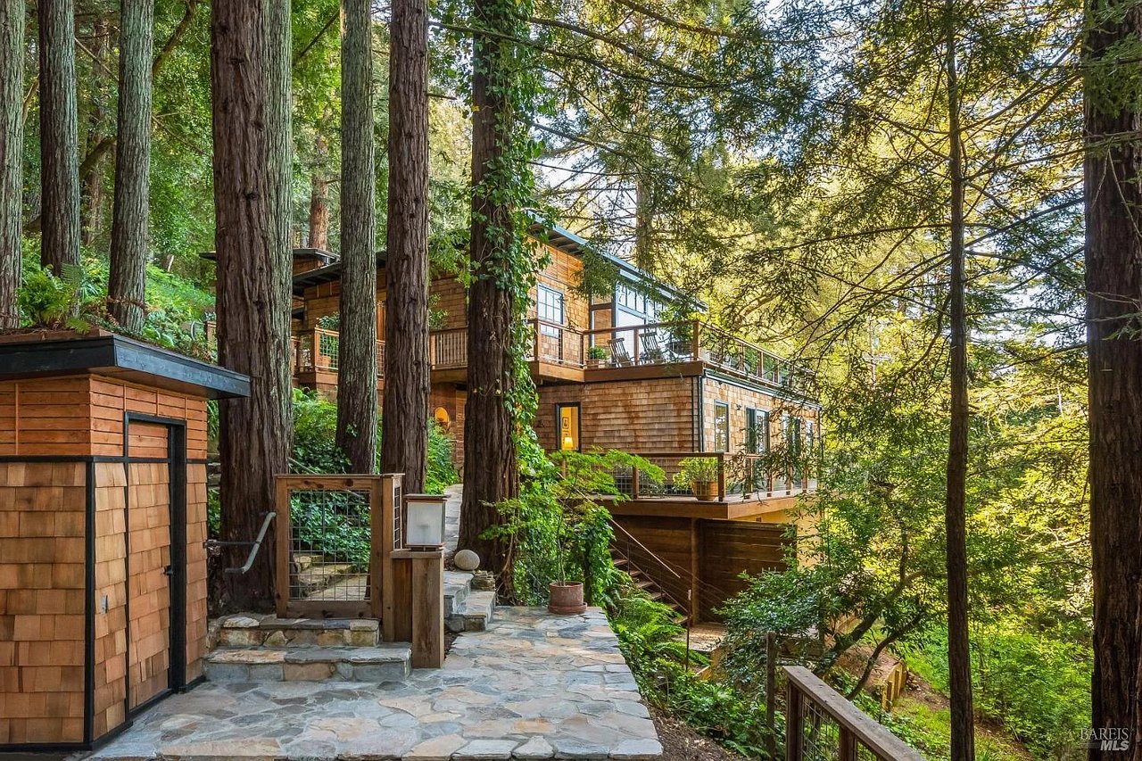 312 Summit Dr, Corte Madera