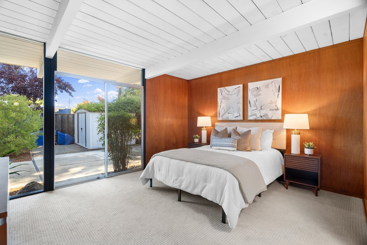 2326 Fairglen Drive