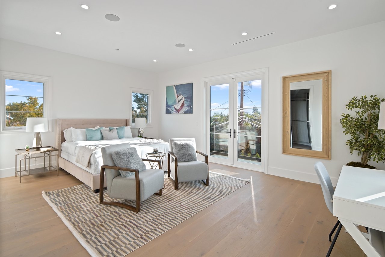 12318 19th Helena Drive