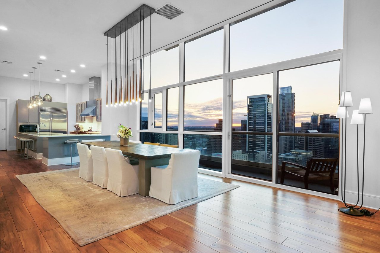 555 E 5th St, Unit 3022
