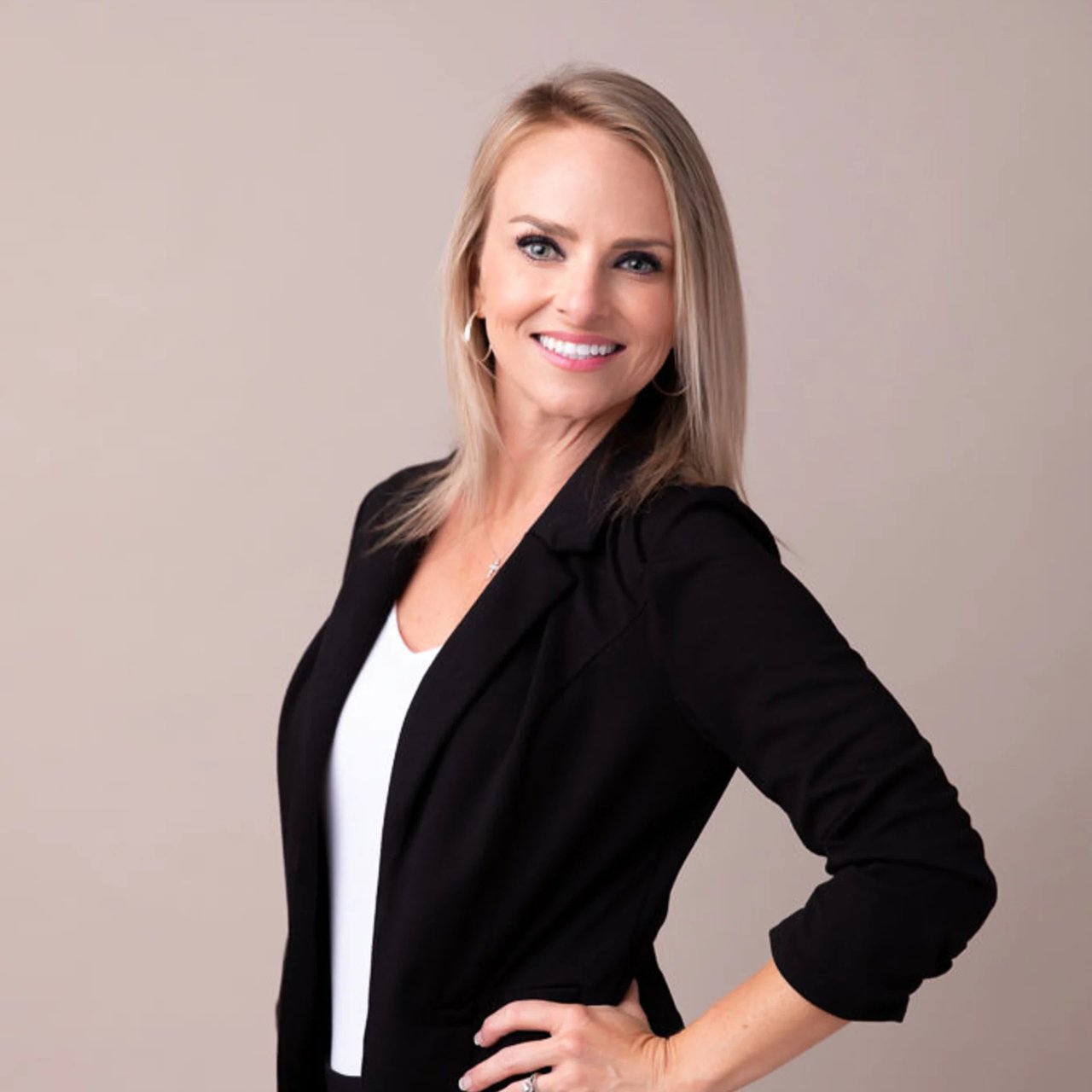 Rebekah Edens Lillington, NC Real Estate Agent Headshot