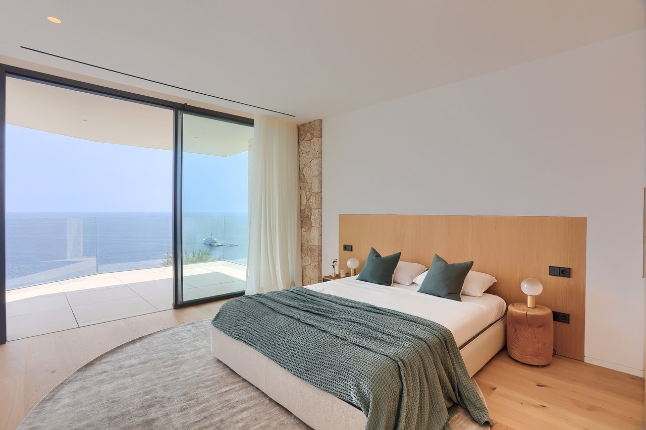 Modern Villa in The Exclusive El Toro Community