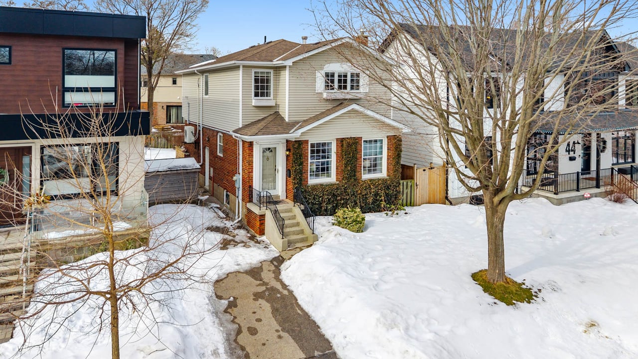 42 HUNT CLUB DRIVE