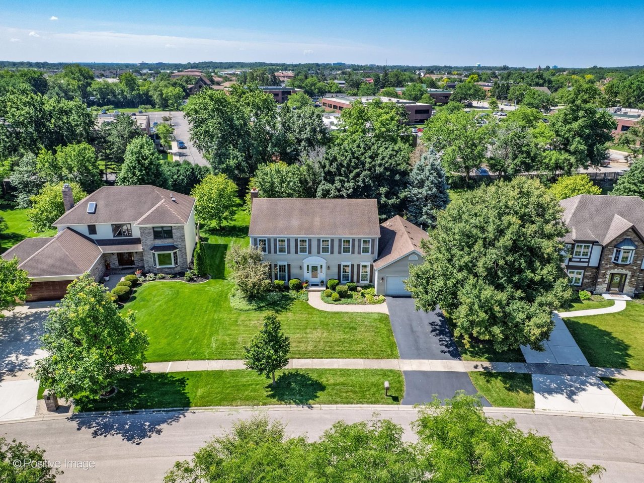 Under Contract Off-Market: 89 Christina Cir, Wheaton IL, a 4-Bedroom Colonial in Danada North