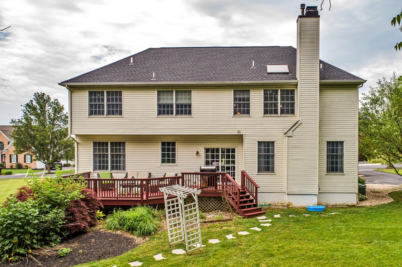 2321 Cross Creek Road