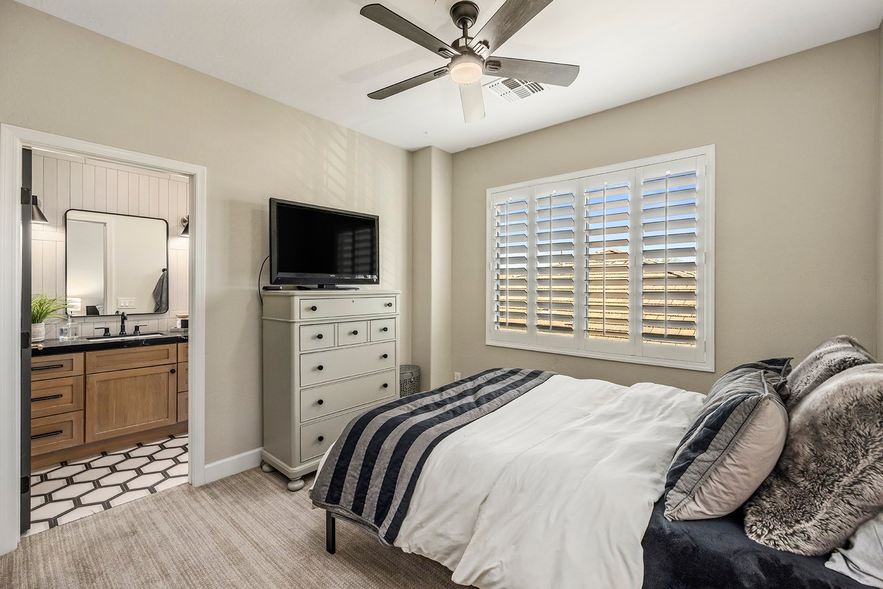 3980 E NAVIGATOR Lane