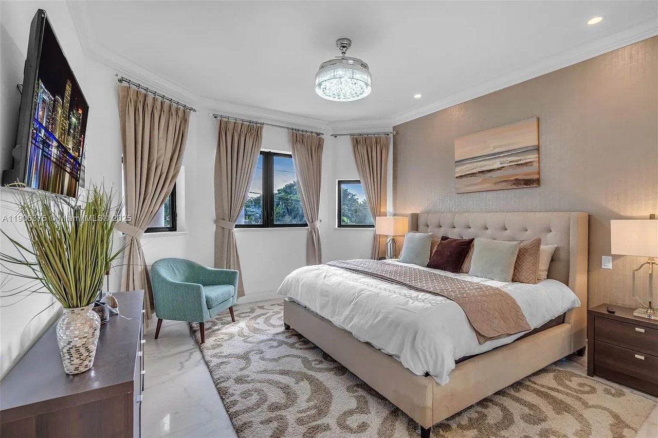 2085-keystone-blvd-north-miami-fl-home-sold-bedroom