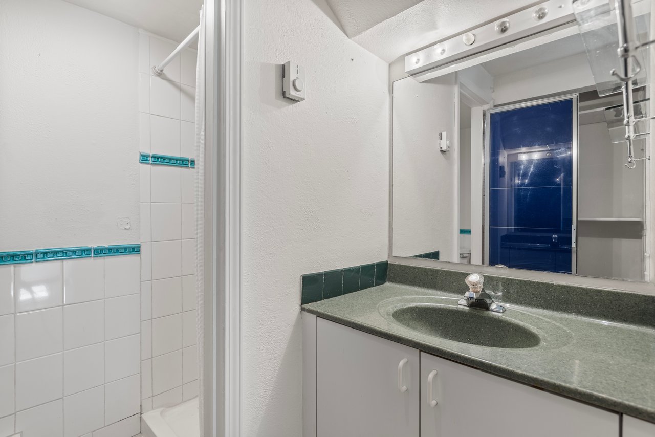 Bright Aspen Townhome: Steps from Culture, Slopes & Transit