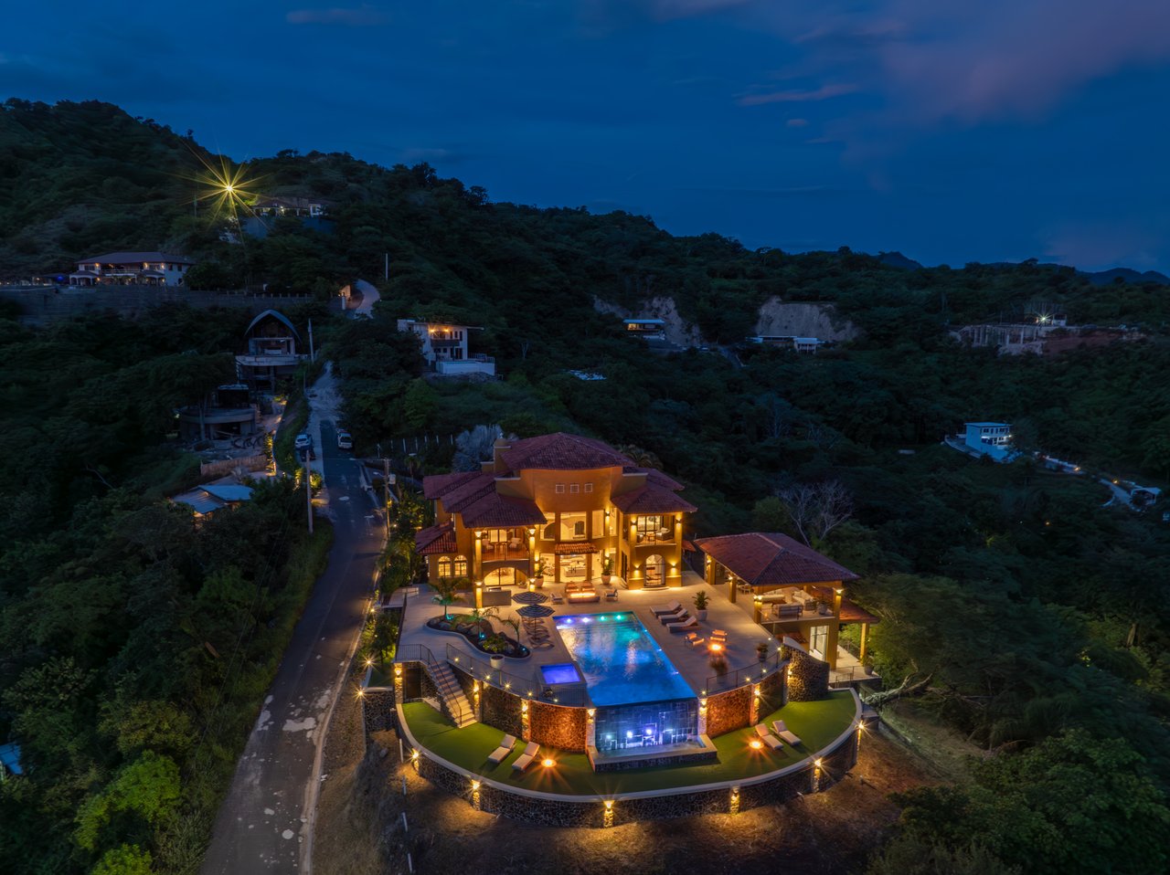 Casa Loro - Luxury Estate