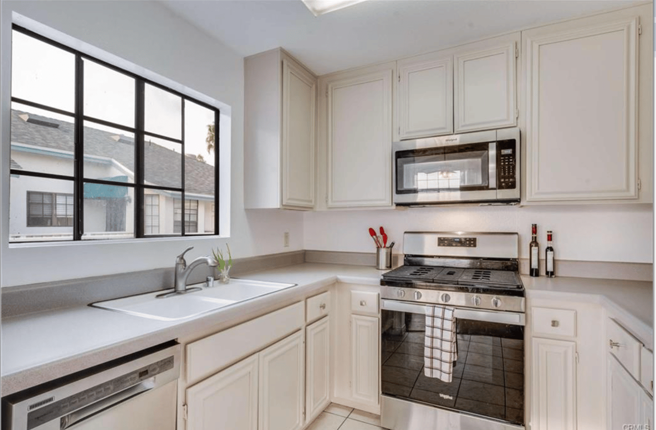 4751 E Pacific Coast Hwy Unit#201