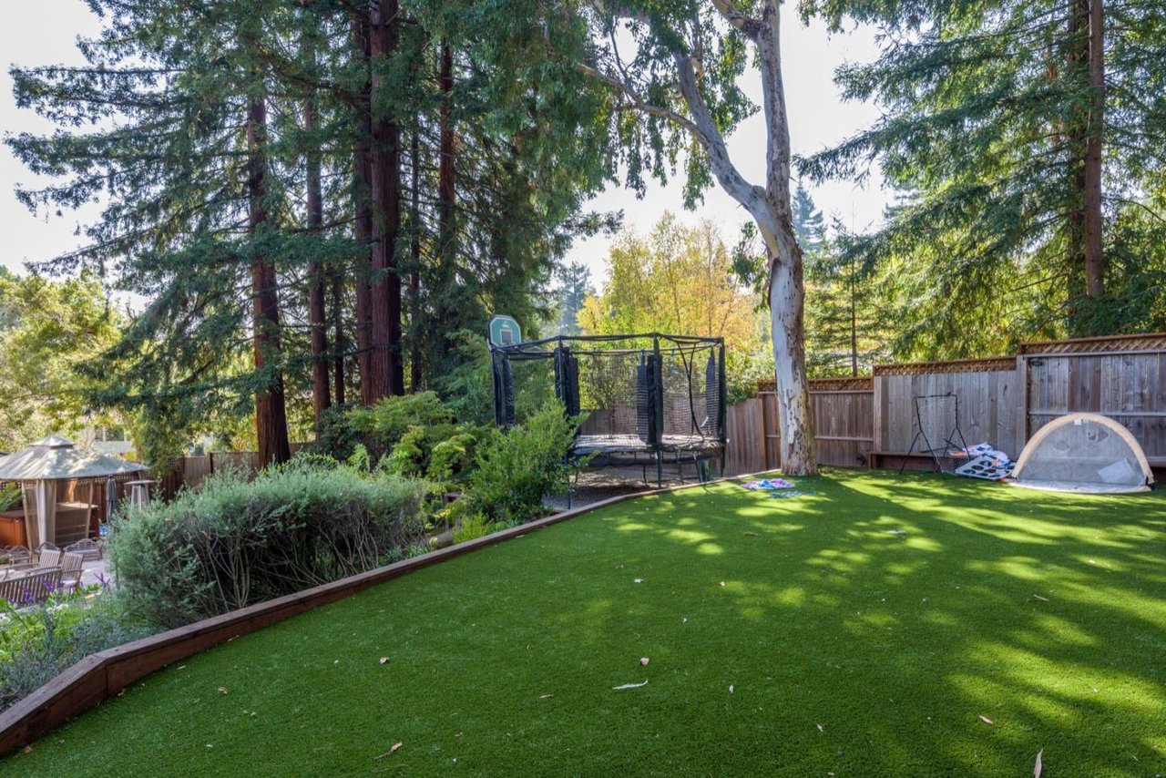 1115 Cascade Drive