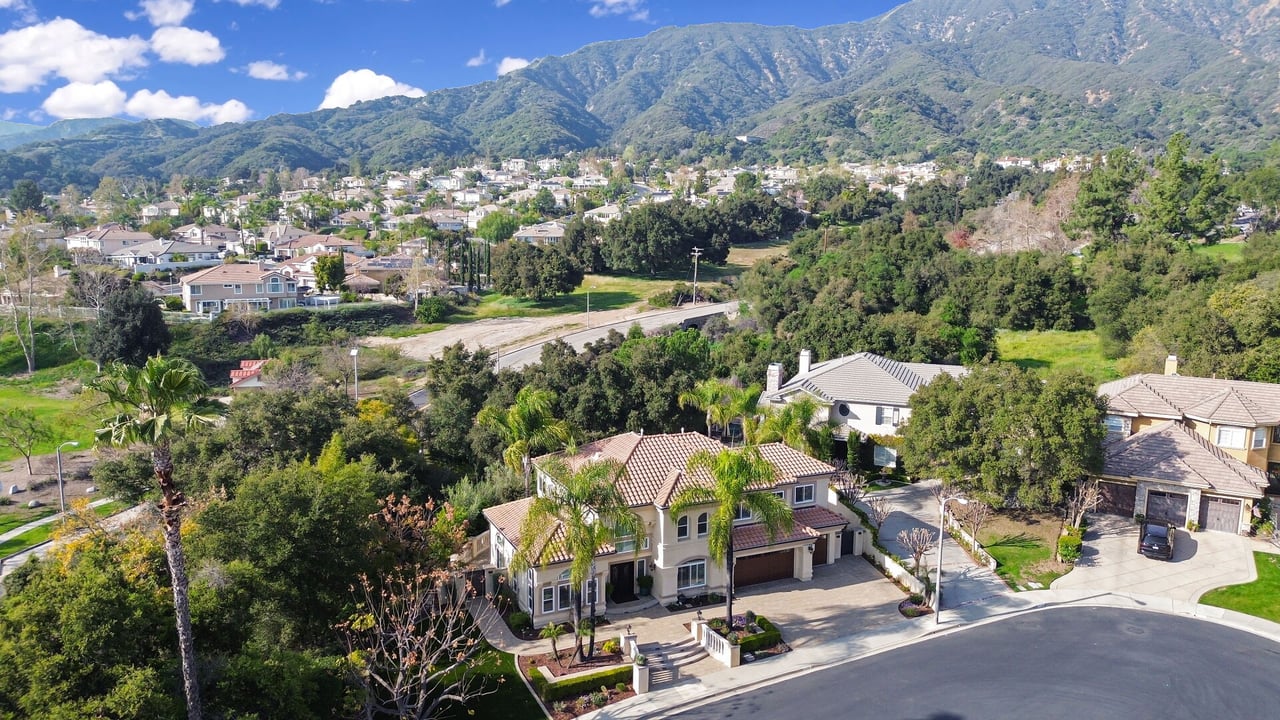 7179 Las Brisas