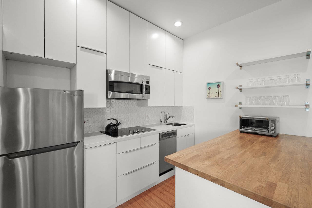1275 S. Sycamore Avenue