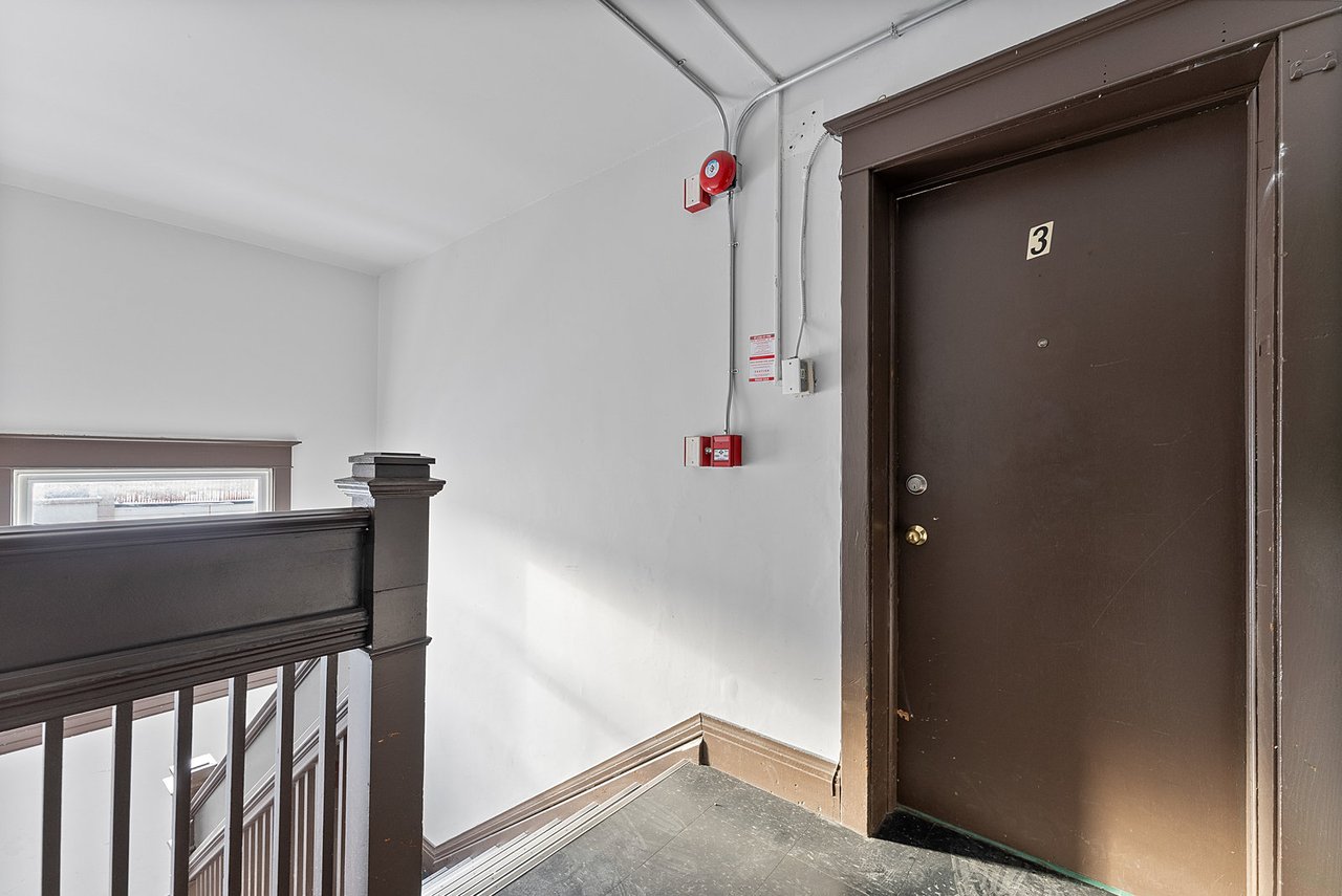 5 Crang Avenue Unit: 3