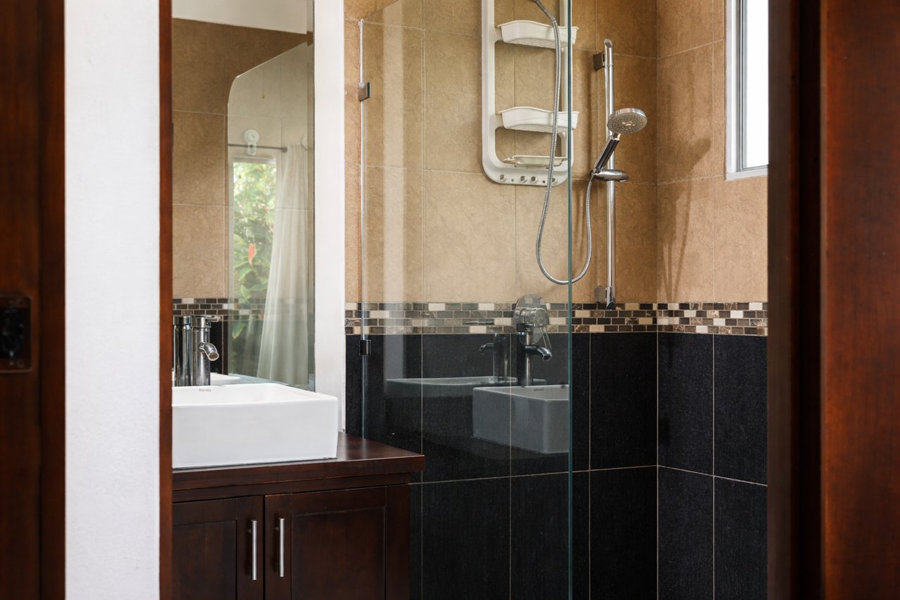 3 Bedroom Home Walking Distance to Playa Chaman – Villas del Sol, Bahía Ballena