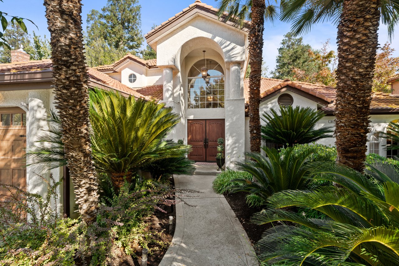 841 E Country View Circle